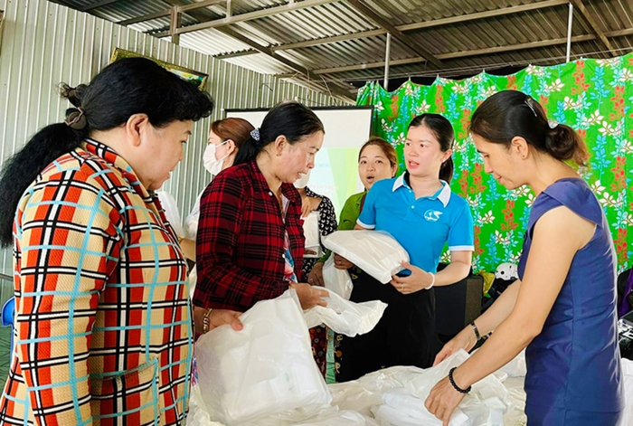 Đẩy mạnh công tác tuyên truyền phòng chống rác thải nhựa đến hội viên, phụ nữ- Ảnh 5. Đẩy mạnh công tác tuyên truyền phòng chống rác thải nhựa đến hội viên, phụ nữ- Ảnh 5.