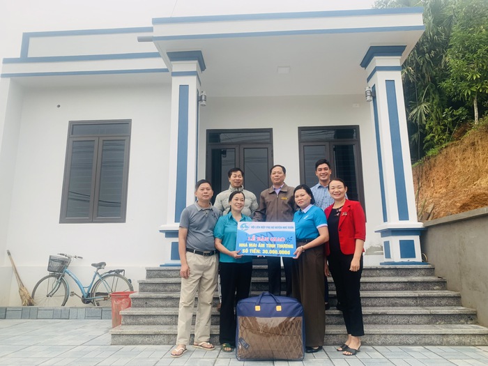 Nâng cao năng lực cho những người đồng hành cùng phụ nữ dân tộc thiểu số thay đổi “nếp nghĩ, cách làm”- Ảnh 4. Nâng cao năng lực cho những người đồng hành cùng phụ nữ dân tộc thiểu số thay đổi “nếp nghĩ, cách làm”- Ảnh 4.