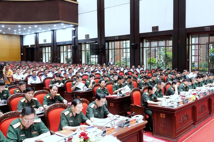 Bộ Quốc phòng tổ chức lấy ý kiến về dự thảo Nghị quyết sửa đổi, bổ sung Hiến pháp năm 2013- Ảnh 3.