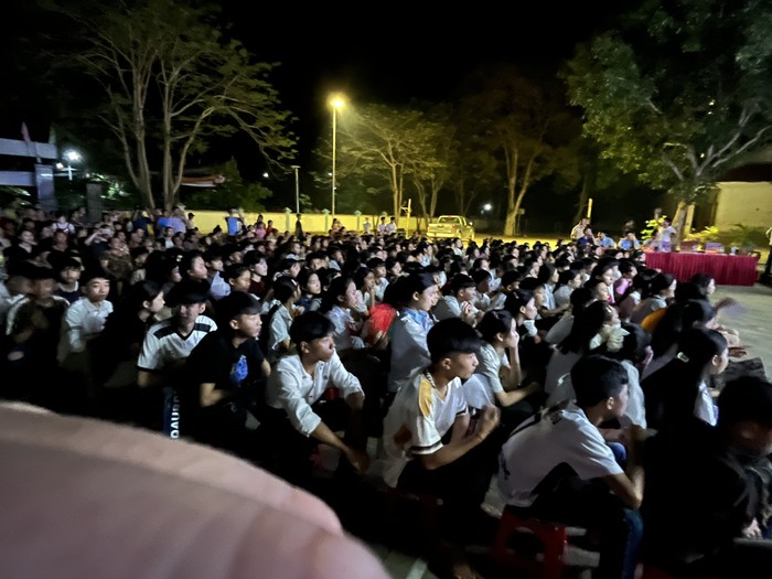 Chấm dứt tình trạng hôn nhân cận huyết ở huyện vùng cao Tương Dương- Ảnh 3. Chấm dứt tình trạng hôn nhân cận huyết ở huyện vùng cao Tương Dương- Ảnh 3.