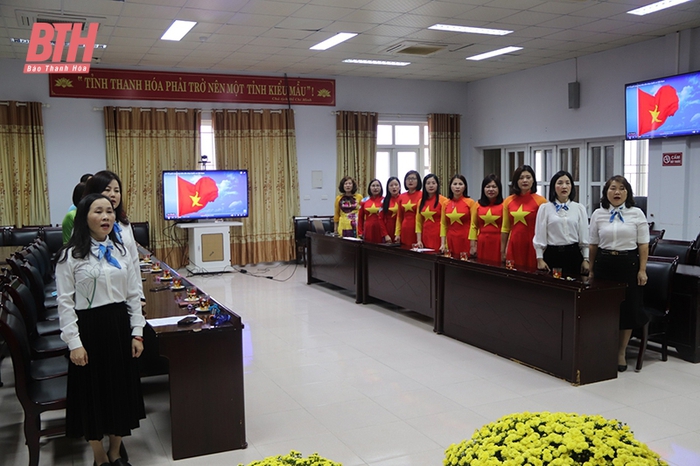 Gieo cái đẹp, giữ niềm tin cho hội viên phụ nữ trên mặt trận tư tưởng số- Ảnh 4. Gieo cái đẹp, giữ niềm tin cho hội viên phụ nữ trên mặt trận tư tưởng số- Ảnh 4.