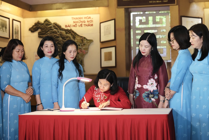Hội LHPN Việt Nam hưởng ứng Tháng hành động vì môi trường năm 2025 và Ngày Môi trường thế giới 5/6- Ảnh 14. Hội LHPN Việt Nam hưởng ứng Tháng hành động vì môi trường năm 2025 và Ngày Môi trường thế giới 5/6- Ảnh 14.