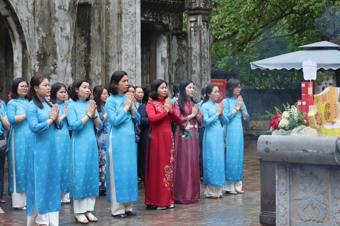Hội LHPN Việt Nam hưởng ứng Tháng hành động vì môi trường năm 2025 và Ngày Môi trường thế giới 5/6- Ảnh 12. Hội LHPN Việt Nam hưởng ứng Tháng hành động vì môi trường năm 2025 và Ngày Môi trường thế giới 5/6- Ảnh 12.