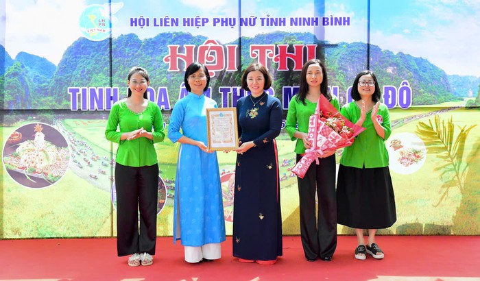 Giới thiệu sản phẩm "Phụ nữ khởi nghiệp - lan tỏa thương hiệu OCOP Ninh Bình"- Ảnh 1. Giới thiệu sản phẩm "Phụ nữ khởi nghiệp - lan tỏa thương hiệu OCOP Ninh Bình"- Ảnh 1.