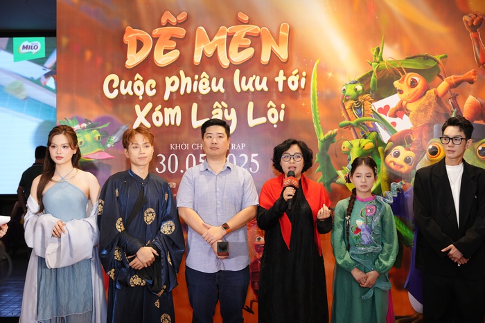 Ekip làm phim "Dế Mèn: Cuộc phiêu lưu tới xóm Lầy Lội" giao lưu cùng khán giả, công bố Dế Mèn trở thành  Đại sứ của UNICEF tại Việt Nam