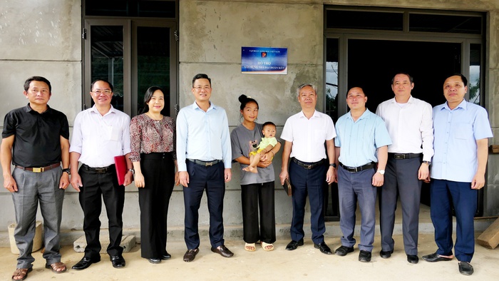 Lai Châu: 50 xe đạp tặng học sinh khó khăn ở xã Tả Lèng- Ảnh 1. Lai Châu: 50 xe đạp tặng học sinh khó khăn ở xã Tả Lèng- Ảnh 1.