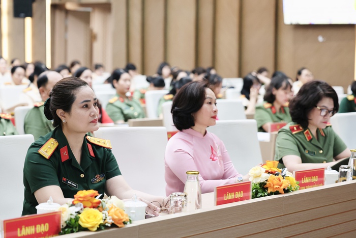 Biểu dương 20 tập thể, 80 cá nhân xuất sắc trong Phong trào thi đua của Phụ nữ Công an nhân dân- Ảnh 2. Biểu dương 20 tập thể, 80 cá nhân xuất sắc trong Phong trào thi đua của Phụ nữ Công an nhân dân- Ảnh 2.