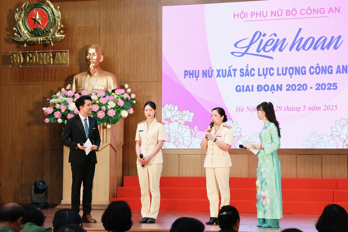 Biểu dương 20 tập thể, 80 cá nhân xuất sắc trong Phong trào thi đua của Phụ nữ Công an nhân dân- Ảnh 5. Biểu dương 20 tập thể, 80 cá nhân xuất sắc trong Phong trào thi đua của Phụ nữ Công an nhân dân- Ảnh 5.