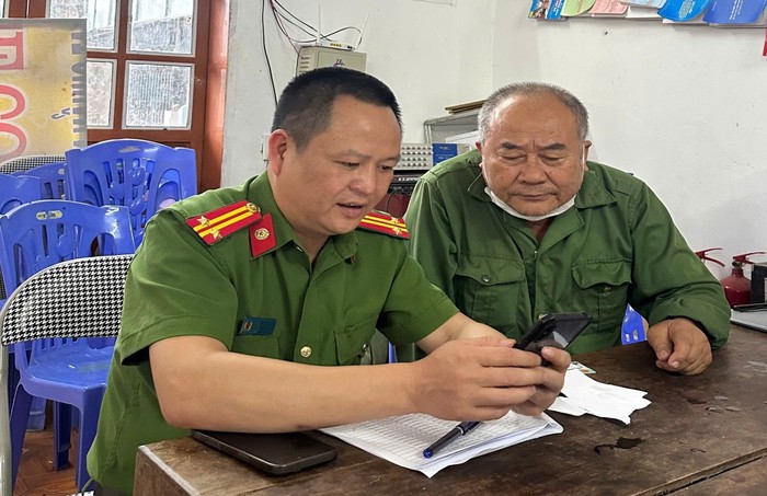 Sơn La: Lấy ý kiến góp ý dự thảo Hiến pháp qua ứng dụng VNeID- Ảnh 1. Sơn La: Lấy ý kiến góp ý dự thảo Hiến pháp qua ứng dụng VNeID- Ảnh 1.