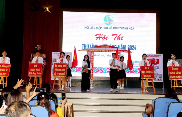 Cần lồng ghép giới vào tất cả các dự án và tiểu dự án thành phần của Chương trình MTTG phát triển KT-XH vùng đồng bào dân tộc thiểu số và miền núi- Ảnh 1. Cần lồng ghép giới vào tất cả các dự án và tiểu dự án thành phần của Chương trình MTTG phát triển KT-XH vùng đồng bào dân tộc thiểu số và miền núi- Ảnh 1.