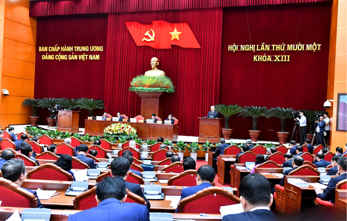 Hội nghị lần thứ 11 Ban Chấp hành Trung ương Đảng Cộng sản Việt Nam khóa XIII đã thông qua quyết sách quan trọng về sắp xếp, tinh gọn cơ quan Mặt trận Tổ quốc Việt Nam, các tổ chức chính trị-xã hội, các hội quần chúng do Đảng, Nhà nước giao nhiệm vụ Hội nghị lần thứ 11 Ban Chấp hành Trung ương Đảng Cộng sản Việt Nam khóa XIII đã thông qua quyết sách quan trọng về sắp xếp, tinh gọn cơ quan Mặt trận Tổ quốc Việt Nam, các tổ chức chính trị-xã hội, các hội quần chúng do Đảng, Nhà nước giao nhiệm vụ