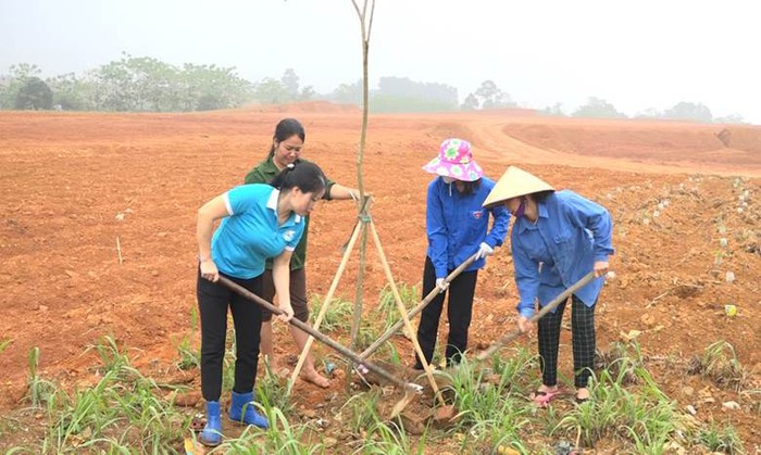Hội viên phụ nữ Cẩm Khê (Phú Thọ) tích cực, sáng tạo thực hiện mục tiêu xây dựng gia đình hạnh phúc- Ảnh 2. Hội viên phụ nữ Cẩm Khê (Phú Thọ) tích cực, sáng tạo thực hiện mục tiêu xây dựng gia đình hạnh phúc- Ảnh 2.
