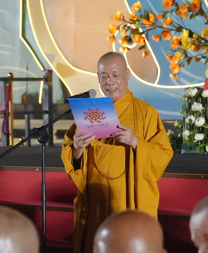 Hòa thượng Thích Thiện Nhơn - Phó Pháp chủ Hội đồng Chứng minh Giáo Hội Phật Giáo Việt Nam phát biểu Hòa thượng Thích Thiện Nhơn - Phó Pháp chủ Hội đồng Chứng minh Giáo Hội Phật Giáo Việt Nam phát biểu