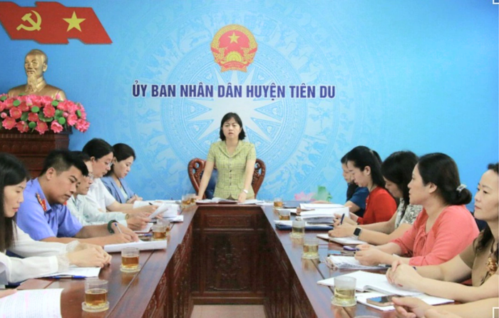 Hội Phụ nữ được tổ chức thế nào khi trực thuộc
Mặt trận? - Ảnh 1. Hội Phụ nữ được tổ chức thế nào khi trực thuộc
Mặt trận? - Ảnh 1.