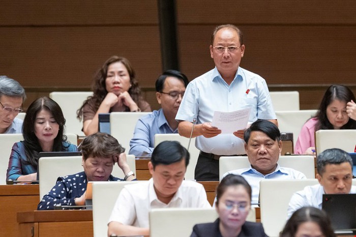 Dự thảo Luật Việc làm (sửa đổi): Ưu tiên người dân tộc thiểu số tham gia chương trình sử dụng vốn đầu tư công- Ảnh 2. Dự thảo Luật Việc làm (sửa đổi): Ưu tiên người dân tộc thiểu số tham gia chương trình sử dụng vốn đầu tư công- Ảnh 2.