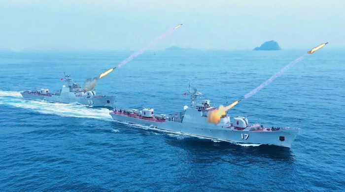 Hải quân Nhân dân Việt Nam đón nhận Huân chương Hồ Chí Minh- Ảnh 6. Hải quân Nhân dân Việt Nam đón nhận Huân chương Hồ Chí Minh- Ảnh 6.