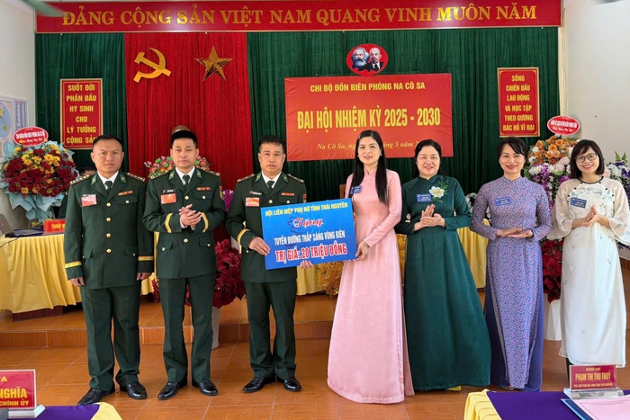 Hội LHPN tỉnh Thái Nguyên “Đồng hành cùng phụ nữ biên cương” ở Điện Biên- Ảnh 1. Hội LHPN tỉnh Thái Nguyên “Đồng hành cùng phụ nữ biên cương” ở Điện Biên- Ảnh 1.