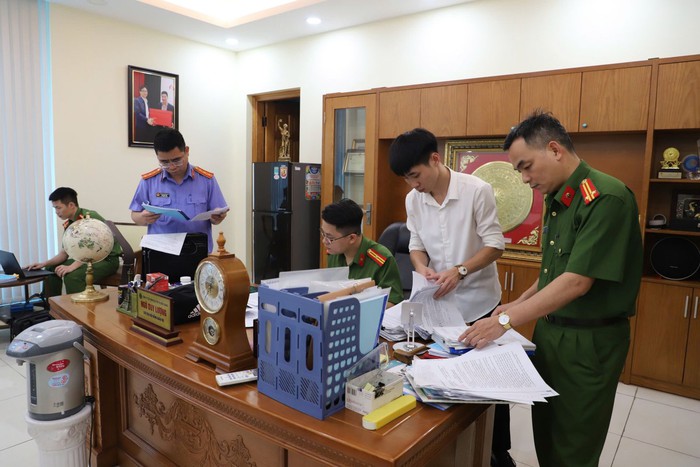 Bắt 3 lãnh đạo Công ty Cổ phần Quản lý công trình đô thị Bắc Giang- Ảnh 1. Bắt 3 lãnh đạo Công ty Cổ phần Quản lý công trình đô thị Bắc Giang- Ảnh 1.