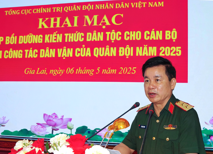 Gia Lai: Bồi dưỡng kiến thức dân tộc cho 136 cán bộ quân đội làm công tác dân vận- Ảnh 1. Gia Lai: Bồi dưỡng kiến thức dân tộc cho 136 cán bộ quân đội làm công tác dân vận- Ảnh 1.