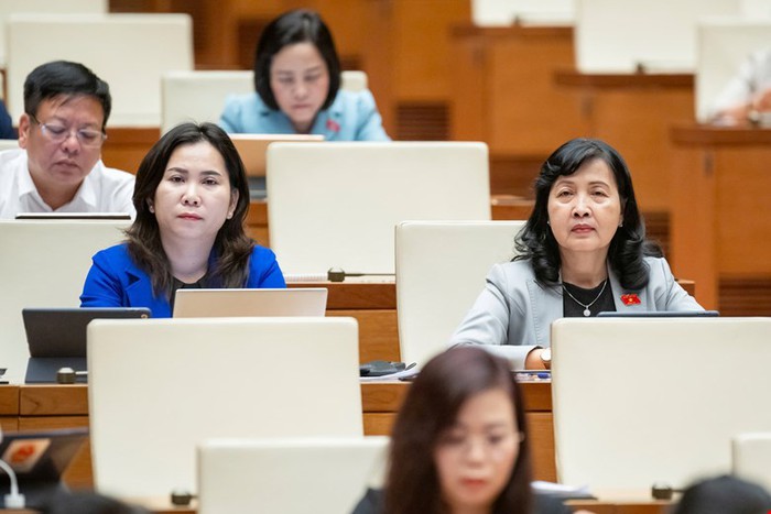 Đại biểu Quốc hội đề nghị tăng ngay, tăng mạnh thuế tiêu thụ đặc biệt với thuốc lá- Ảnh 1. Đại biểu Quốc hội đề nghị tăng ngay, tăng mạnh thuế tiêu thụ đặc biệt với thuốc lá- Ảnh 1.