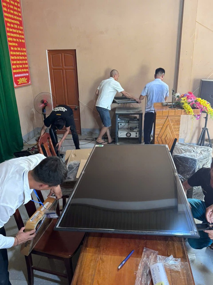 Thiết lập điểm hỗ trợ đồng bào DTTS ứng dụng công nghệ thông tin ở Nghệ An- Ảnh 1. Thiết lập điểm hỗ trợ đồng bào DTTS ứng dụng công nghệ thông tin ở Nghệ An- Ảnh 1.
