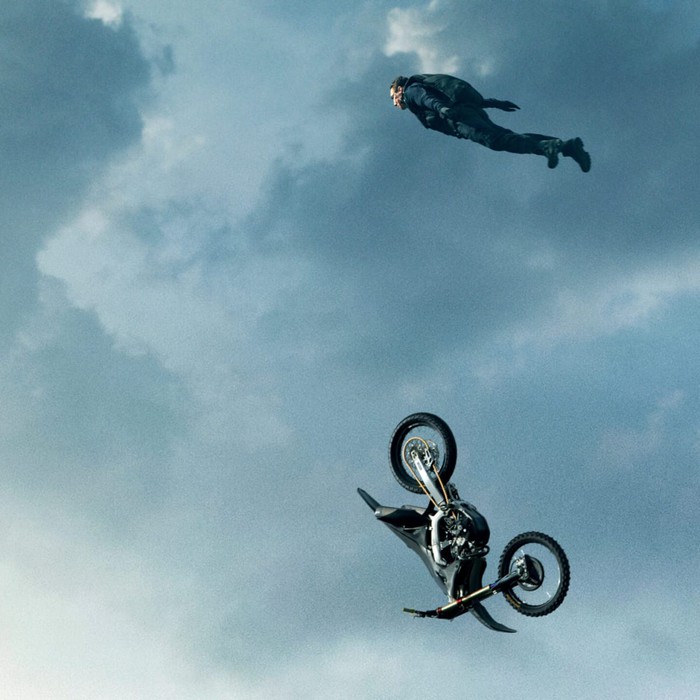 7 lần "giỡn mặt với Tử thần" của Tom Cruise - Ảnh 4. 7 lần "giỡn mặt với Tử thần" của Tom Cruise - Ảnh 4.
