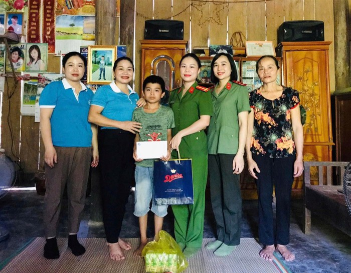 Đồng hành và tiếp sức cho phụ nữ dân tộc thiểu số vươn lên- Ảnh 3. Đồng hành và tiếp sức cho phụ nữ dân tộc thiểu số vươn lên- Ảnh 3.