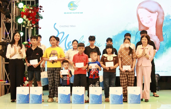 Hội LHPN các tỉnh Đồng bằng sông Hồng: Đổi mới, sáng tạo, hoàn thành chỉ tiêu 6 tháng đầu năm- Ảnh 2. Hội LHPN các tỉnh Đồng bằng sông Hồng: Đổi mới, sáng tạo, hoàn thành chỉ tiêu 6 tháng đầu năm- Ảnh 2.