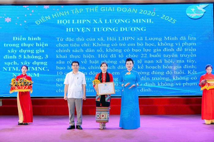Xóa đói, giảm nghèo cho phụ nữ vùng cao bằng hành động thiết thực- Ảnh 1. Xóa đói, giảm nghèo cho phụ nữ vùng cao bằng hành động thiết thực- Ảnh 1.