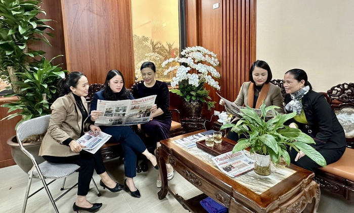 Báo Phụ nữ Việt Nam - Bạn đồng hành tin cậy của hội viên, phụ nữ- Ảnh 2. Báo Phụ nữ Việt Nam - Bạn đồng hành tin cậy của hội viên, phụ nữ- Ảnh 2.
