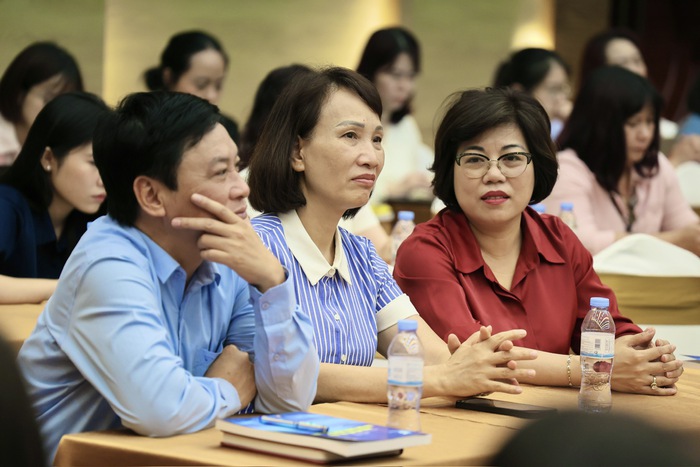 Báo chí bảo vệ sự phát triển của phụ nữ, để phụ nữ được đánh giá với đúng vị trí, vai trò của mình- Ảnh 1. Báo chí bảo vệ sự phát triển của phụ nữ, để phụ nữ được đánh giá với đúng vị trí, vai trò của mình- Ảnh 1.