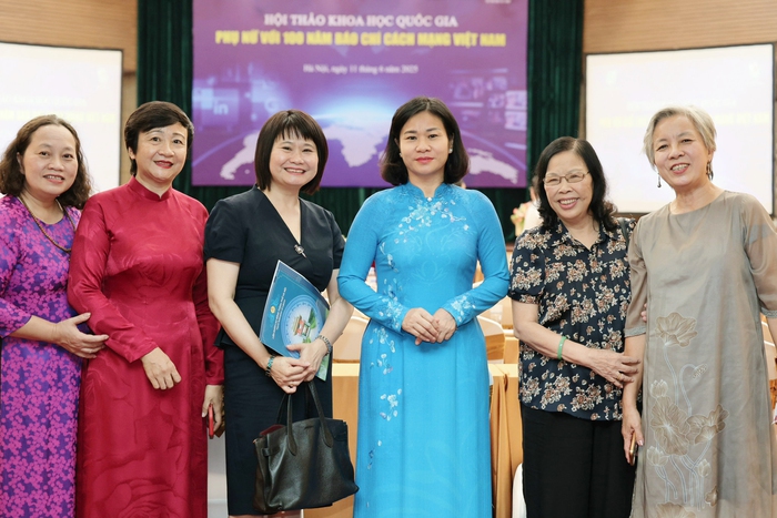 Những hình ảnh đẹp tại Hội thảo khoa học quốc gia Những hình ảnh đẹp tại Hội thảo khoa học quốc gia