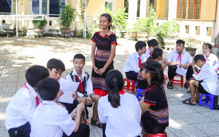 Hội LHPN Quảng Ngãi: Đa dạng hoạt động truyền thông, nâng cao nhận thức cho trẻ em dân tộc thiểu số - Ảnh 1. Hội LHPN Quảng Ngãi: Đa dạng hoạt động truyền thông, nâng cao nhận thức cho trẻ em dân tộc thiểu số - Ảnh 1.