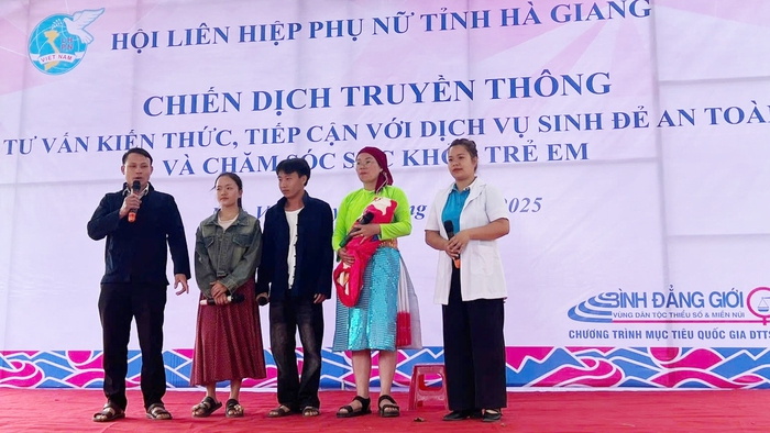 Hà Giang: Tổ chức chiến dịch truyền thông sinh đẻ an toàn cho phụ nữ dân tộc thiểu số- Ảnh 3. Hà Giang: Tổ chức chiến dịch truyền thông sinh đẻ an toàn cho phụ nữ dân tộc thiểu số- Ảnh 3.