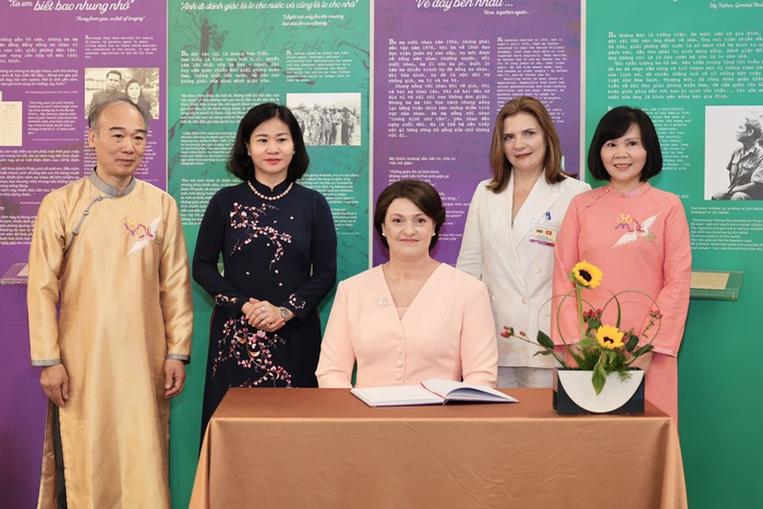 Chủ tịch Hội LHPN Việt Nam Nguyễn Thị Tuyến tiếp Phu nhân Tổng thống Litva thăm Bảo tàng Phụ nữ Việt Nam- Ảnh 3. Chủ tịch Hội LHPN Việt Nam Nguyễn Thị Tuyến tiếp Phu nhân Tổng thống Litva thăm Bảo tàng Phụ nữ Việt Nam- Ảnh 3.