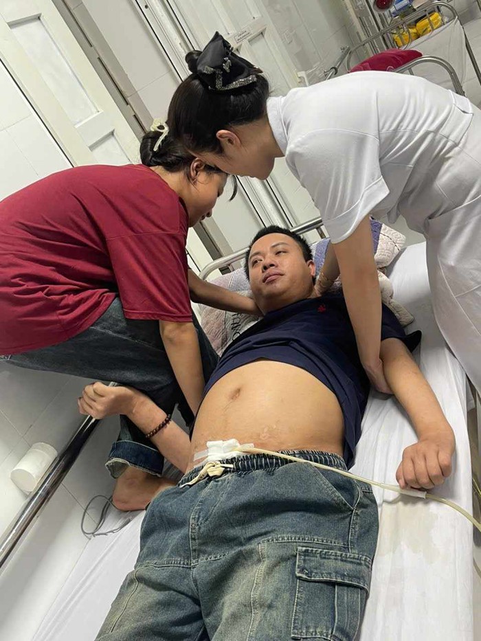 Bác sĩ kêu gọi giúp đỡ góa phụ nghèo có chồng vừa đột tử, con trai gặp tai nạn nguy kịch- Ảnh 5. Bác sĩ kêu gọi giúp đỡ góa phụ nghèo có chồng vừa đột tử, con trai gặp tai nạn nguy kịch- Ảnh 5.