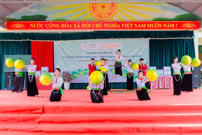 Trang bị kiến thức về biến đổi khí hậu cho học sinh dân tộc thiểu số tại Hòa Bình- Ảnh 1. Trang bị kiến thức về biến đổi khí hậu cho học sinh dân tộc thiểu số tại Hòa Bình- Ảnh 1.