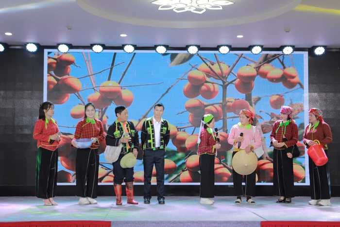 Lạng Sơn: Ngày càng nhiều phụ nữ, trẻ em gái dân tộc thiểu số tiếp cận các dịch vụ xã hội - Ảnh 1. Lạng Sơn: Ngày càng nhiều phụ nữ, trẻ em gái dân tộc thiểu số tiếp cận các dịch vụ xã hội - Ảnh 1.
