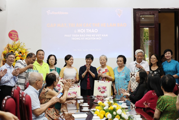 Báo Phụ nữ Việt Nam kỷ niệm 100 năm Ngày Báo chí Cách mạng Việt Nam- Ảnh 20. Báo Phụ nữ Việt Nam kỷ niệm 100 năm Ngày Báo chí Cách mạng Việt Nam- Ảnh 20.