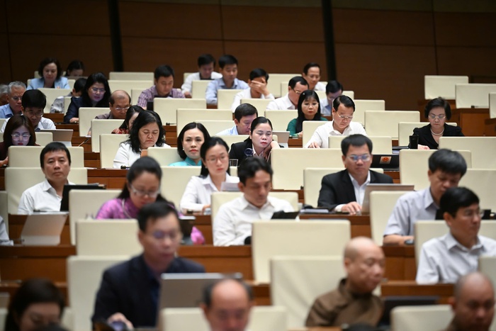 Bộ trưởng Công Thương: Sẽ xây dựng Luật Thương mại điện tử để quản người livestream bán hàng- Ảnh 1. Bộ trưởng Công Thương: Sẽ xây dựng Luật Thương mại điện tử để quản người livestream bán hàng- Ảnh 1.