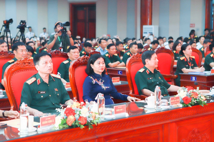Chủ tịch Hội LHPN Việt Nam Nguyễn Thị Tuyến dự Khai mạc Liên hoan Thể dục Thể thao Phụ nữ Quân đội- Ảnh 2. Chủ tịch Hội LHPN Việt Nam Nguyễn Thị Tuyến dự Khai mạc Liên hoan Thể dục Thể thao Phụ nữ Quân đội- Ảnh 2.