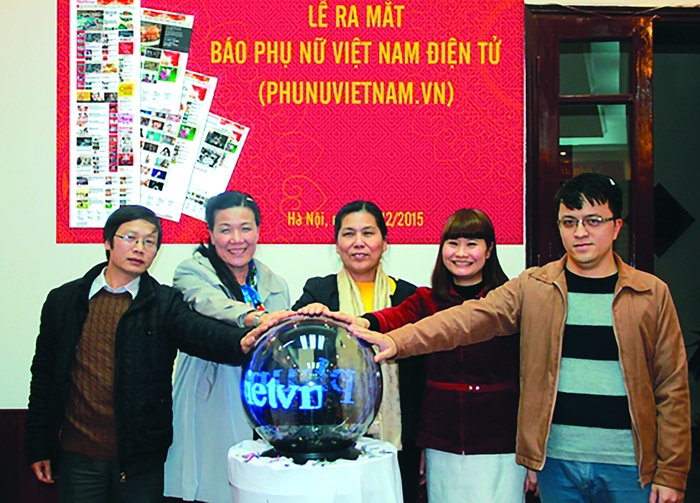 Lễ ra mắt Báo PNVN điện tử tháng 12/2015 Lễ ra mắt Báo PNVN điện tử tháng 12/2015