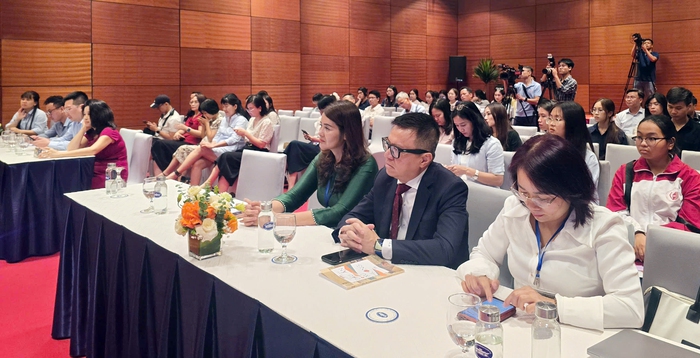 Khuyến khích phụ nữ khẳng định vai trò lãnh đạo trong cơ quan báo chí- Ảnh 1. Khuyến khích phụ nữ khẳng định vai trò lãnh đạo trong cơ quan báo chí- Ảnh 1.