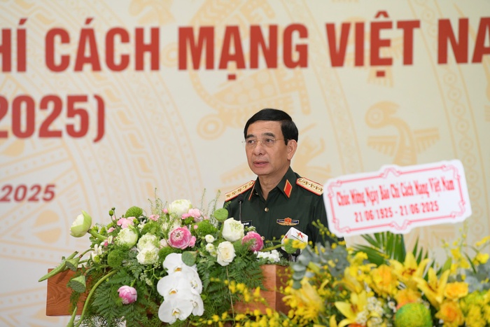 Báo Phụ nữ Việt Nam được Quân ủy Trung ương - Bộ Quốc phòng tặng Bằng khen- Ảnh 1. Báo Phụ nữ Việt Nam được Quân ủy Trung ương - Bộ Quốc phòng tặng Bằng khen- Ảnh 1.