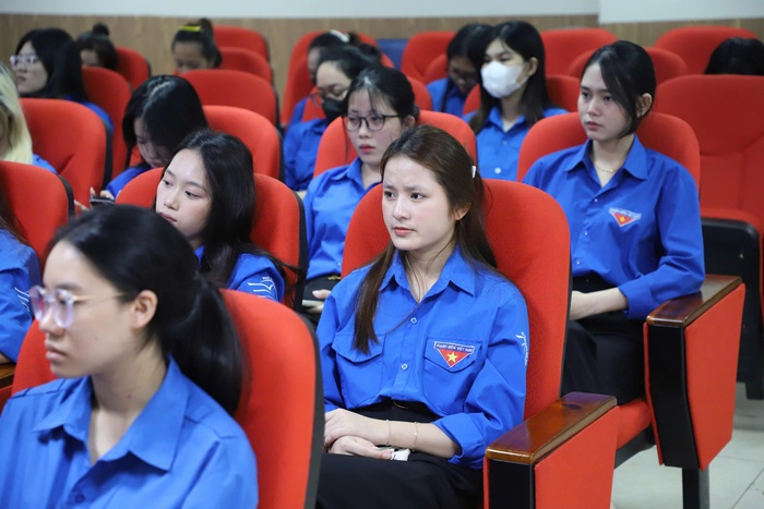 Thúc đẩy lối sống tiêu dùng bền vững trong giới trẻ- Ảnh 2. Thúc đẩy lối sống tiêu dùng bền vững trong giới trẻ- Ảnh 2.