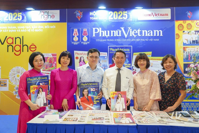 Khai mạc Hội Báo toàn quốc 2025: Khát vọng vươn xa của Báo chí Cách mạng Việt Nam trong kỷ nguyên mới - Ảnh 7. Khai mạc Hội Báo toàn quốc 2025: Khát vọng vươn xa của Báo chí Cách mạng Việt Nam trong kỷ nguyên mới - Ảnh 7.