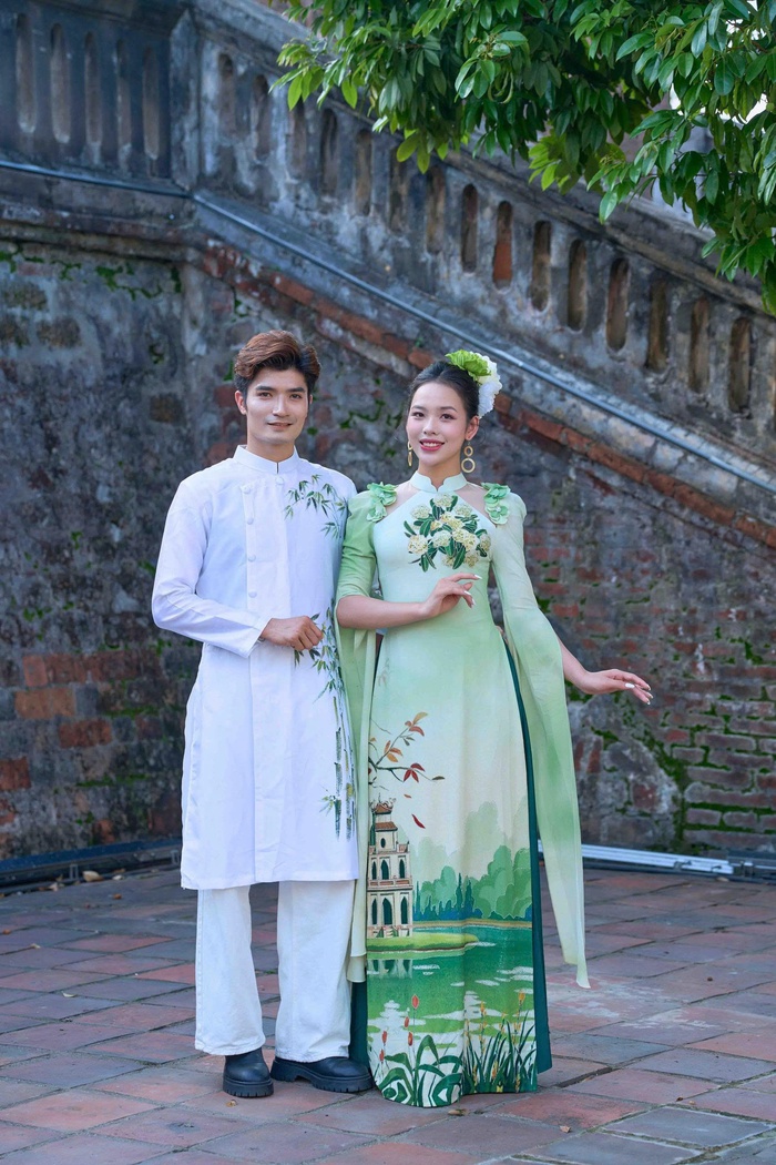 Áo dài khắc họa "12 mùa hoa Hà Nội"- Ảnh 4.