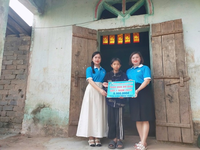 Quảng Ninh: Nhiều mô hình sáng tạo giúp giáo dục kỹ năng, chăm lo toàn diện cho trẻ em dân tộc thiểu số - Ảnh 2. Quảng Ninh: Nhiều mô hình sáng tạo giúp giáo dục kỹ năng, chăm lo toàn diện cho trẻ em dân tộc thiểu số - Ảnh 2.