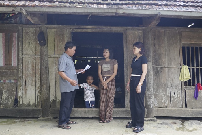 Phủ sóng thông tin, tiếp sức hộ nghèo vươn lên thoát nghèo bền vững - Ảnh 4. Phủ sóng thông tin, tiếp sức hộ nghèo vươn lên thoát nghèo bền vững - Ảnh 4.