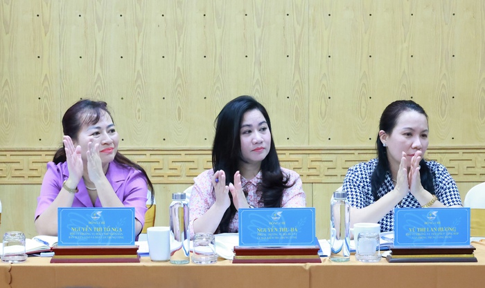 Hội nghị Đoàn Chủ tịch Trung ương Hội LHPN Việt Nam lần thứ 10, khóa XIII- Ảnh 7. Hội nghị Đoàn Chủ tịch Trung ương Hội LHPN Việt Nam lần thứ 10, khóa XIII- Ảnh 7.